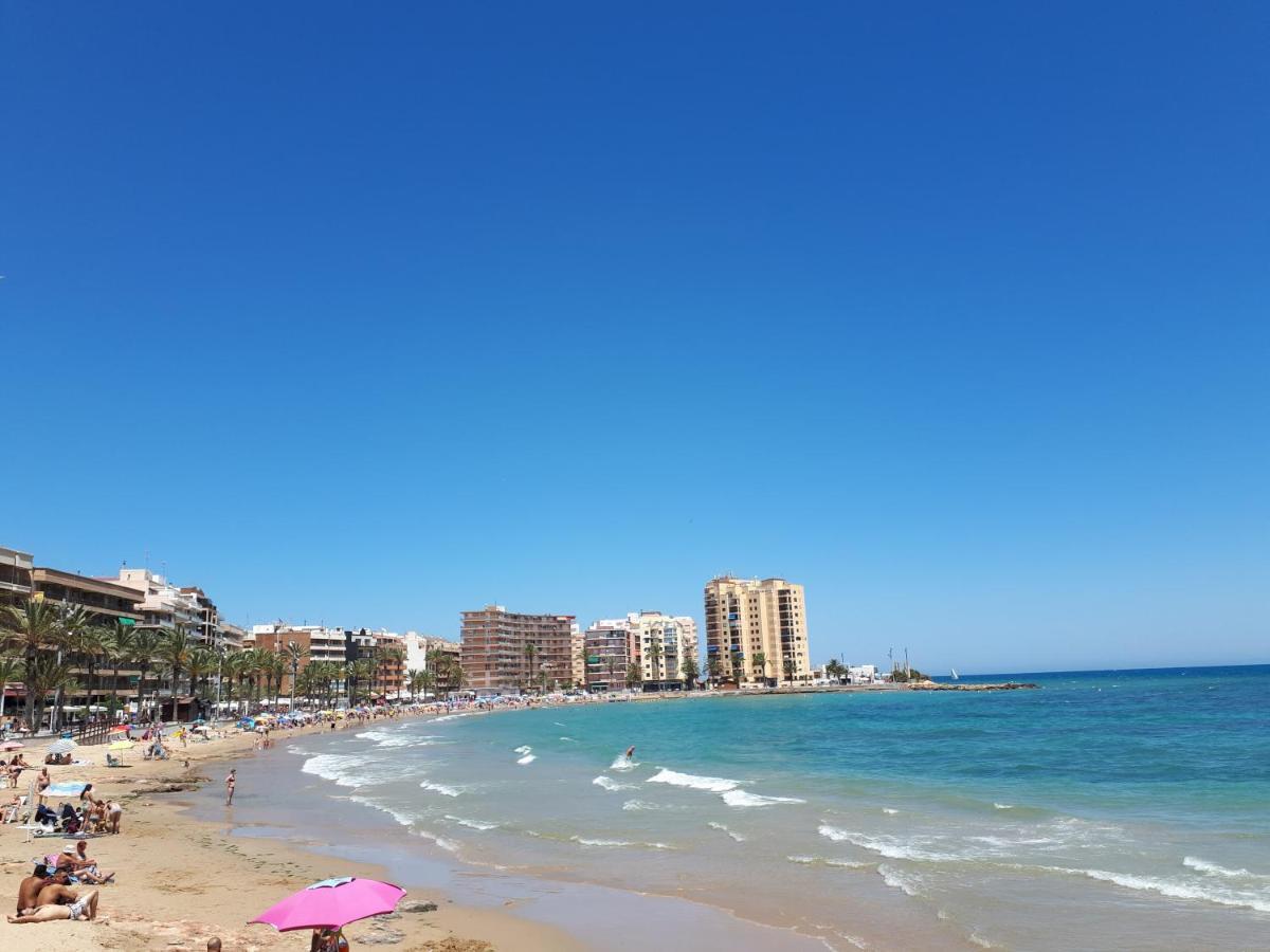 Modern Apartment On Playa Del Cura ตอร์เรเวียคา ภายนอก รูปภาพ