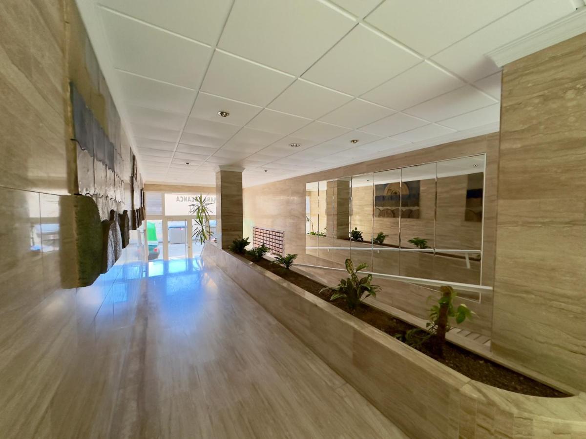 Modern Apartment On Playa Del Cura ตอร์เรเวียคา ภายนอก รูปภาพ