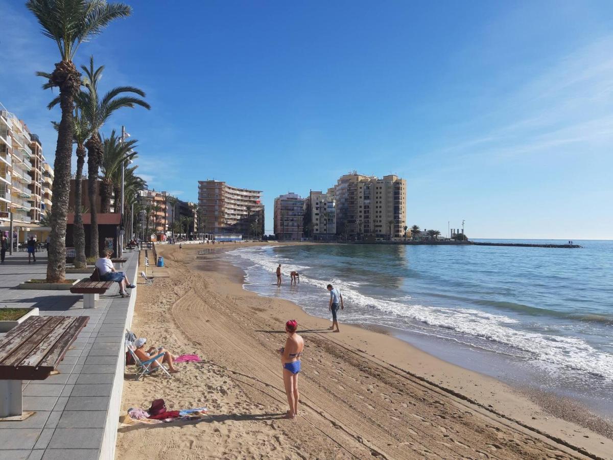 Modern Apartment On Playa Del Cura ตอร์เรเวียคา ภายนอก รูปภาพ